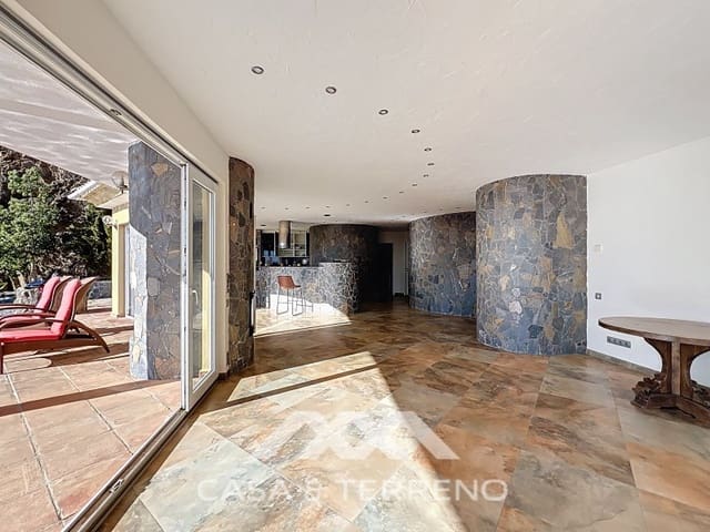 3 makuuhuone Huvila myytävänä paikassa Algarrobo mukana uima-altaan 
autotalli - 765 000 € (Ref: 9571357)