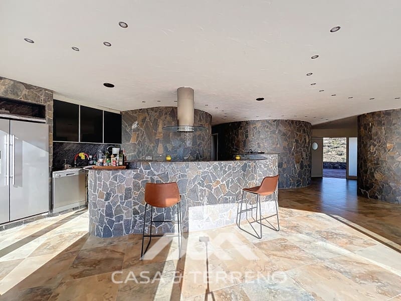 3 makuuhuone Huvila myytävänä paikassa Algarrobo mukana uima-altaan 
autotalli - 765 000 € (Ref: 9571357)