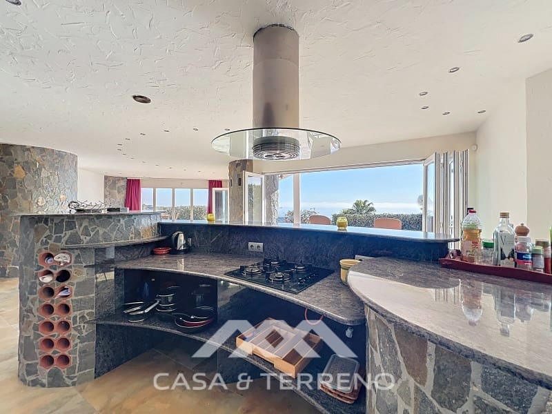 3 makuuhuone Huvila myytävänä paikassa Algarrobo mukana uima-altaan 
autotalli - 765 000 € (Ref: 9571357)