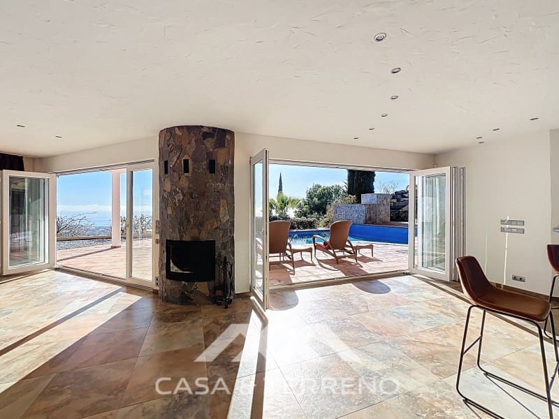 3 makuuhuone Huvila myytävänä paikassa Algarrobo mukana uima-altaan 
autotalli - 765 000 € (Ref: 9571357)