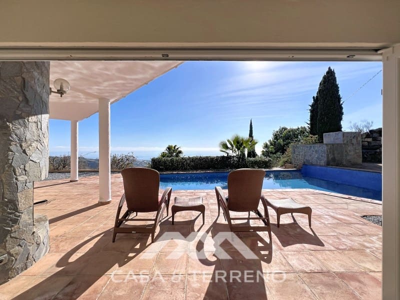 3 makuuhuone Huvila myytävänä paikassa Algarrobo mukana uima-altaan 
autotalli - 765 000 € (Ref: 9571357)