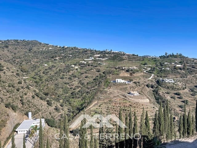 3 makuuhuone Huvila myytävänä paikassa Algarrobo mukana uima-altaan 
autotalli - 765 000 € (Ref: 9571357)