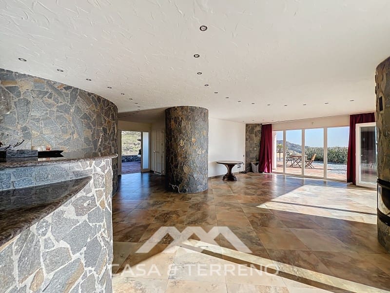 3 makuuhuone Huvila myytävänä paikassa Algarrobo mukana uima-altaan 
autotalli - 765 000 € (Ref: 9571357)