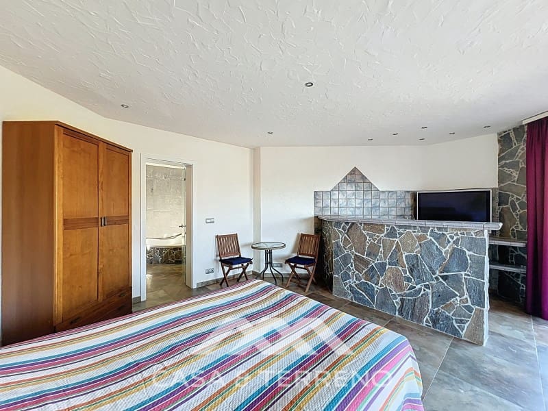 3 makuuhuone Huvila myytävänä paikassa Algarrobo mukana uima-altaan 
autotalli - 765 000 € (Ref: 9571357)