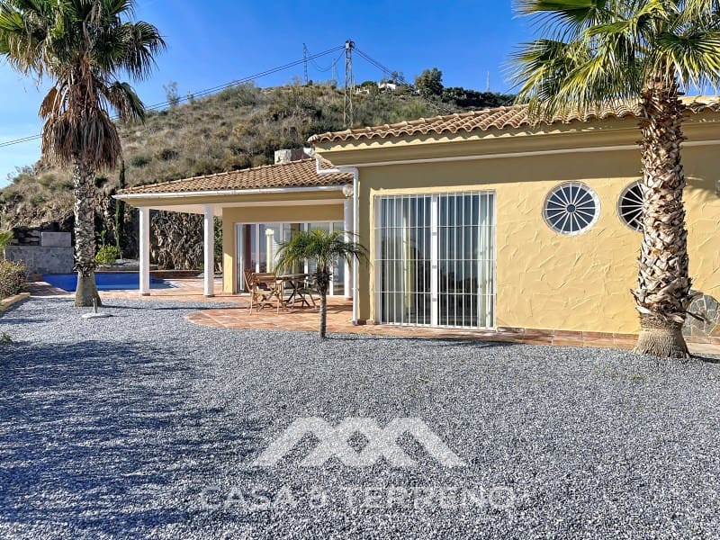 3 makuuhuone Huvila myytävänä paikassa Algarrobo mukana uima-altaan 
autotalli - 765 000 € (Ref: 9571357)