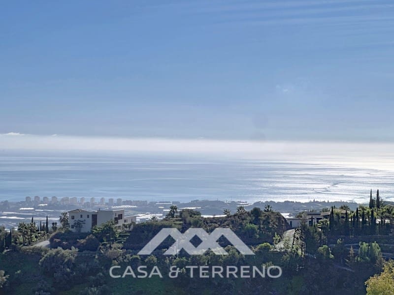 3 makuuhuone Huvila myytävänä paikassa Algarrobo mukana uima-altaan 
autotalli - 765 000 € (Ref: 9571357)