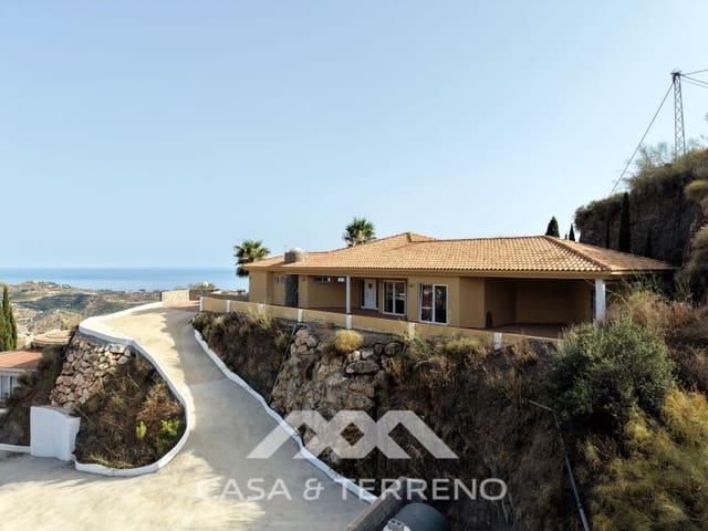 3 slaapkamer Villa te koop in Algarrobo met zwembad garage - € 698.000 (Ref: 9571357)
