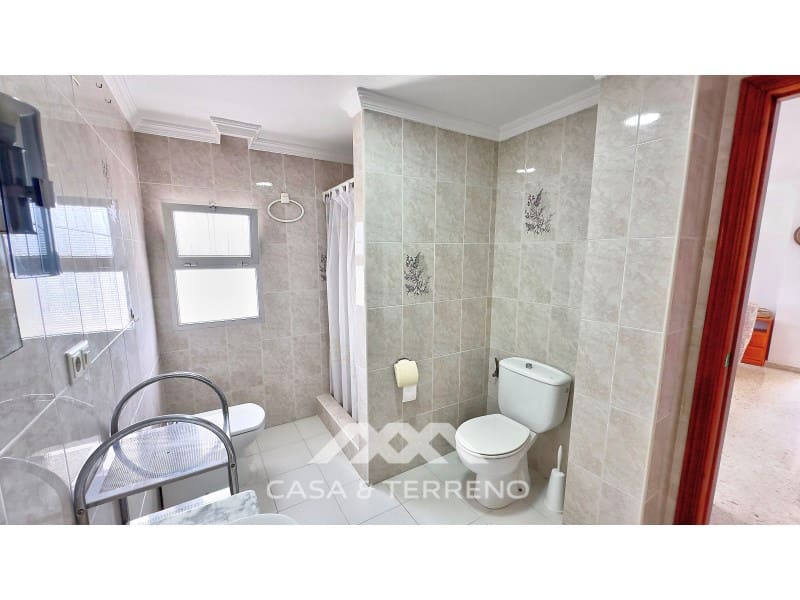 3 sovrum Villa till salu i Benajarafe med pool - 575 000 € (Ref: 9574884)