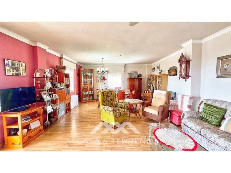 3 sovrum Villa till salu i Benajarafe med pool - 575 000 € (Ref: 9574884)