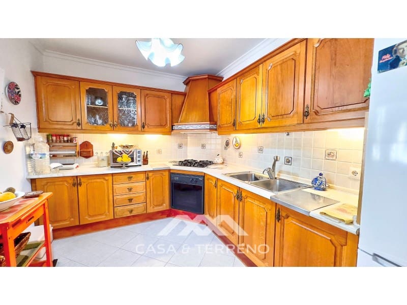 3 sovrum Villa till salu i Benajarafe med pool - 575 000 € (Ref: 9574884)