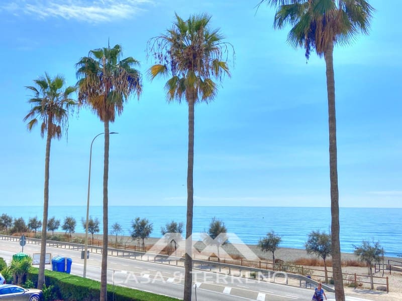 Casa de 3 habitaciones en Benajarafe en venta - 395.000 € (Ref: 9576570)