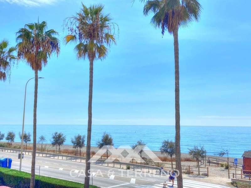 Casa de 3 habitaciones en Benajarafe en venta - 395.000 € (Ref: 9576570)