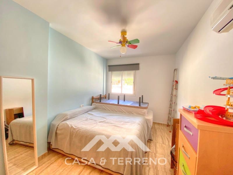 Casa de 3 habitaciones en Benajarafe en venta - 395.000 € (Ref: 9576570)