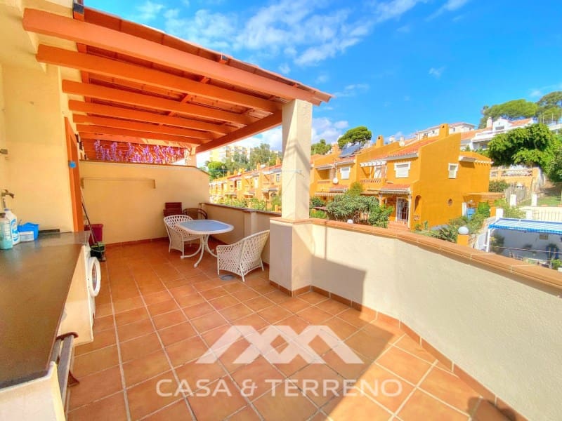 Casa de 3 habitaciones en Benajarafe en venta - 395.000 € (Ref: 9576570)