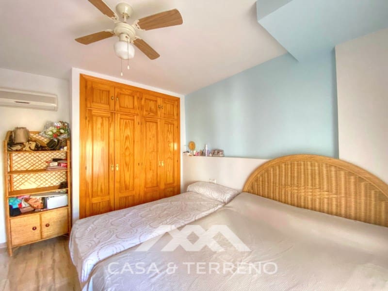 Casa de 3 habitaciones en Benajarafe en venta - 395.000 € (Ref: 9576570)