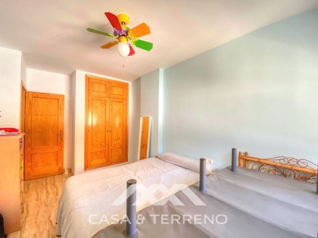 Casa de 3 habitaciones en Benajarafe, Vélez-Málaga en venta - 395.000 € (Ref: 9576570)