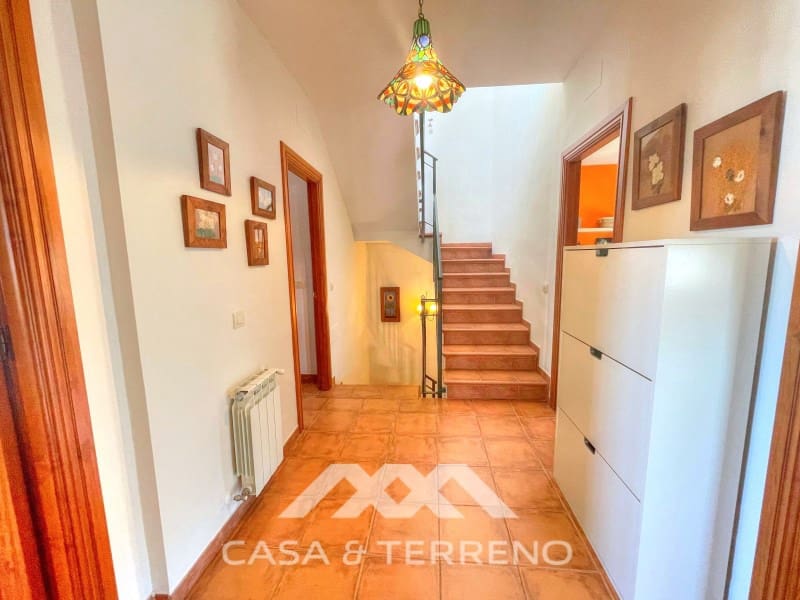 4 makuuhuone Huvila myytävänä paikassa Chilches mukana uima-altaan - 670 000 € (Ref: 9576571)