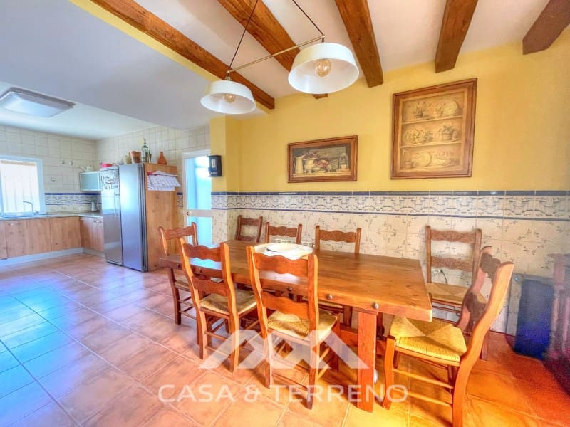 4 makuuhuone Huvila myytävänä paikassa Chilches mukana uima-altaan - 670 000 € (Ref: 9576571)