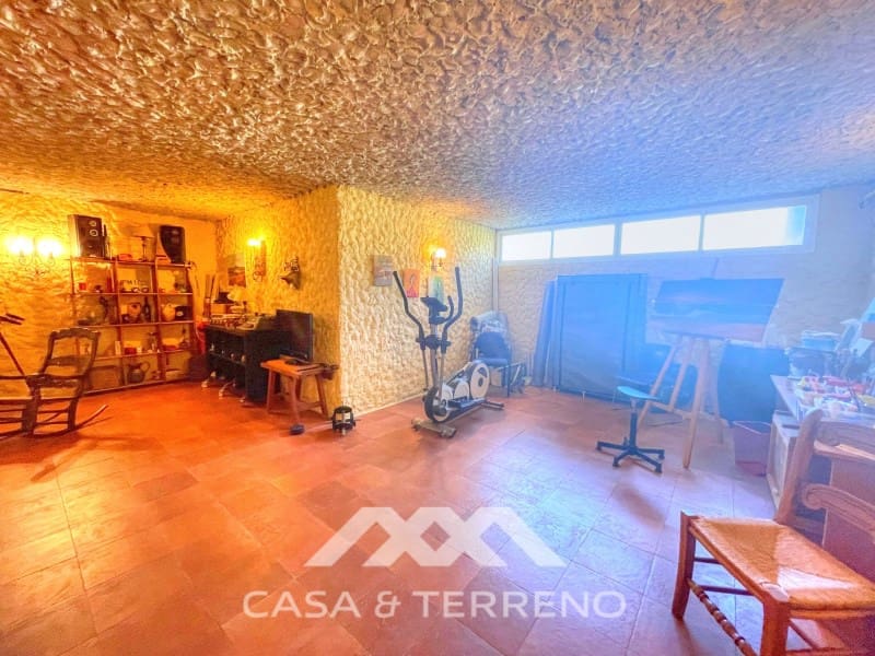 4 makuuhuone Huvila myytävänä paikassa Chilches mukana uima-altaan - 670 000 € (Ref: 9576571)