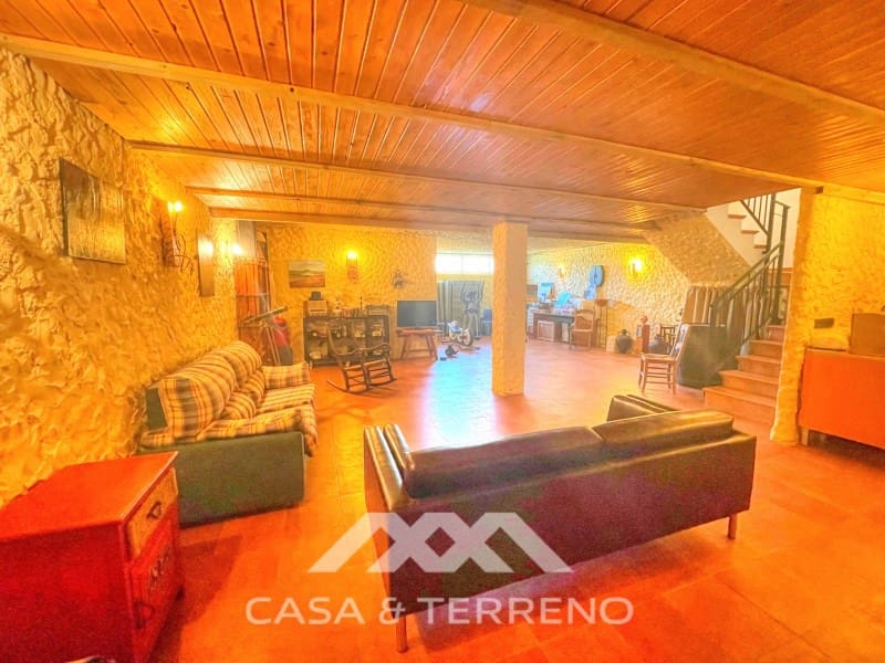 4 makuuhuone Huvila myytävänä paikassa Chilches mukana uima-altaan - 670 000 € (Ref: 9576571)