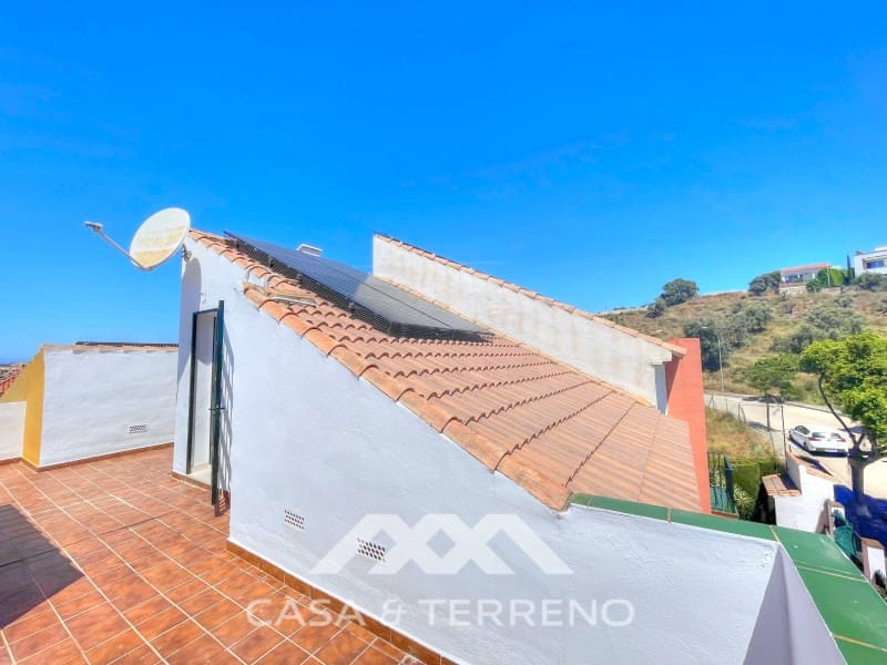 4 makuuhuone Huvila myytävänä paikassa Chilches mukana uima-altaan - 670 000 € (Ref: 9576571)