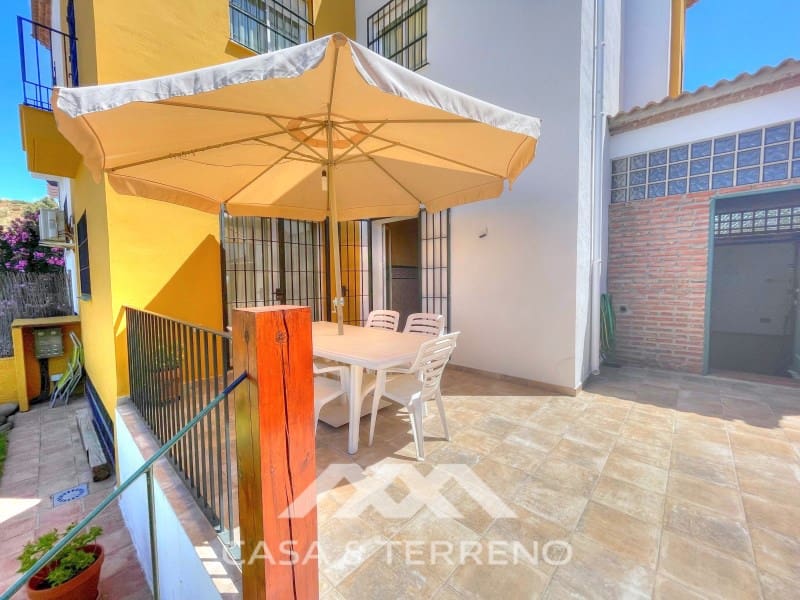 4 makuuhuone Huvila myytävänä paikassa Chilches mukana uima-altaan - 670 000 € (Ref: 9576571)