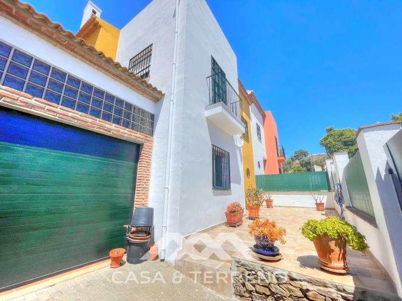 4 makuuhuone Huvila myytävänä paikassa Chilches mukana uima-altaan - 670 000 € (Ref: 9576571)