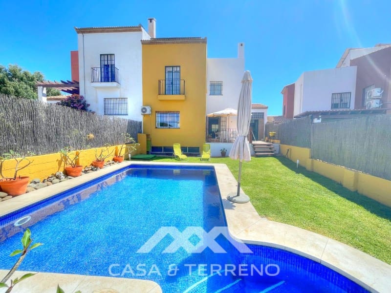 4 makuuhuone Huvila myytävänä paikassa Chilches mukana uima-altaan - 670 000 € (Ref: 9576571)