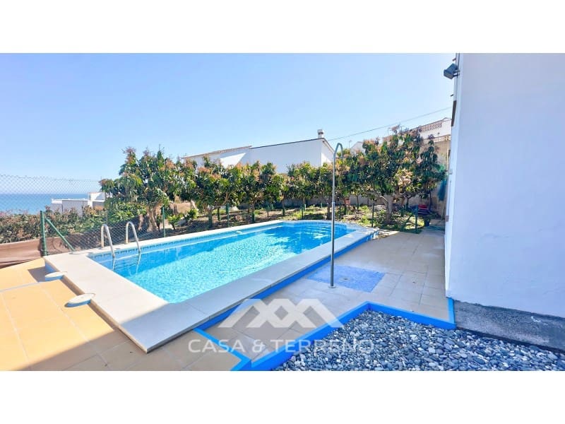 4 bedroom Villa for sale in Benajarafe with pool garage - € 615,000 (Ref: 9576572)