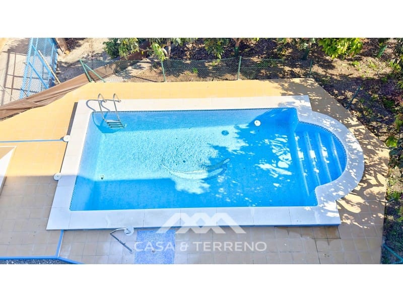 4 bedroom Villa for sale in Benajarafe with pool garage - € 615,000 (Ref: 9576572)