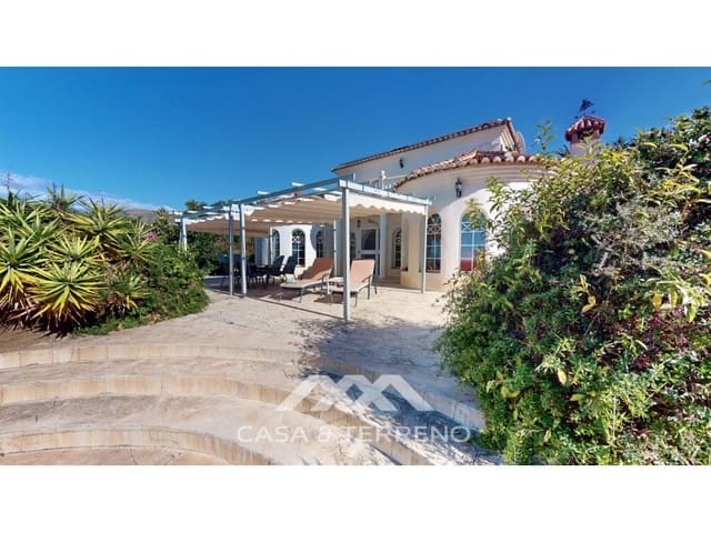 4 chambre Villa/Maison à vendre à Algarrobo avec piscine - 590 000 € (Ref: 9630248)