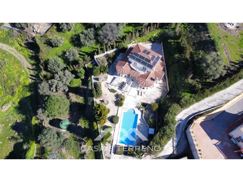4 chambre Villa/Maison à vendre à Algarrobo avec piscine - 590 000 € (Ref: 9630248)