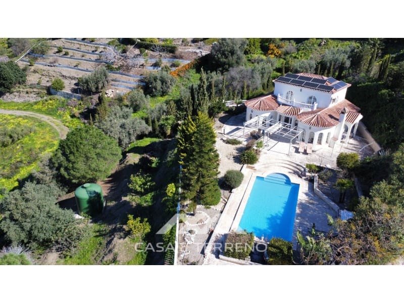 4 chambre Villa/Maison à vendre à Algarrobo avec piscine - 590 000 € (Ref: 9630248)