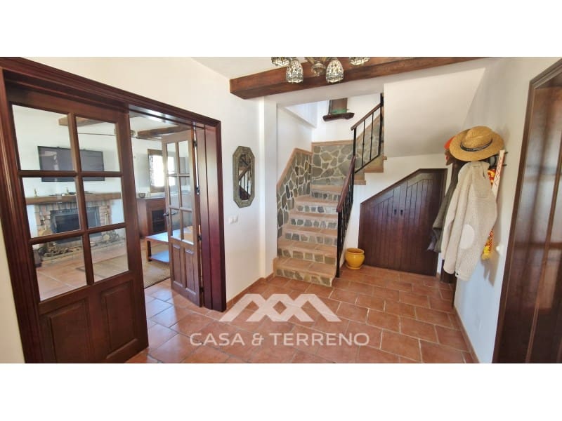 5 camera da letto Villa in vendita in Velez-Malaga con piscina garage - 695.000 € (Rif: 9630250)