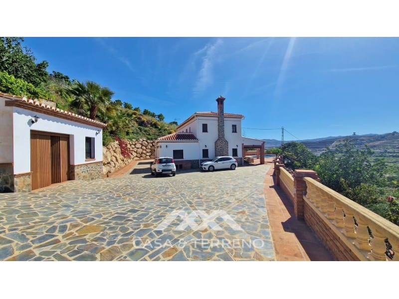 5 camera da letto Villa in vendita in Velez-Malaga con piscina garage - 695.000 € (Rif: 9630250)