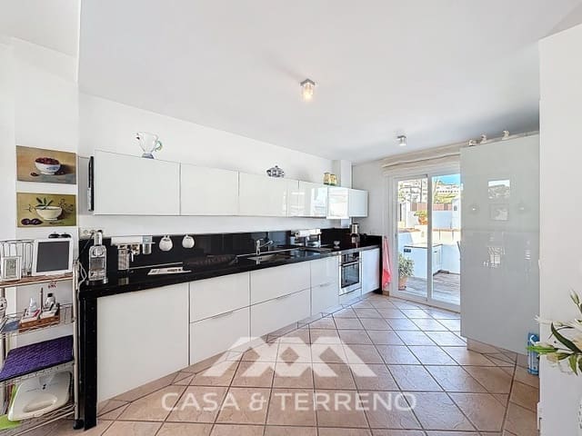 2 quarto Moradia Geminada para venda em Cotobro, Almuñécar com piscina garagem - 465 000 € (Ref: 9644704)