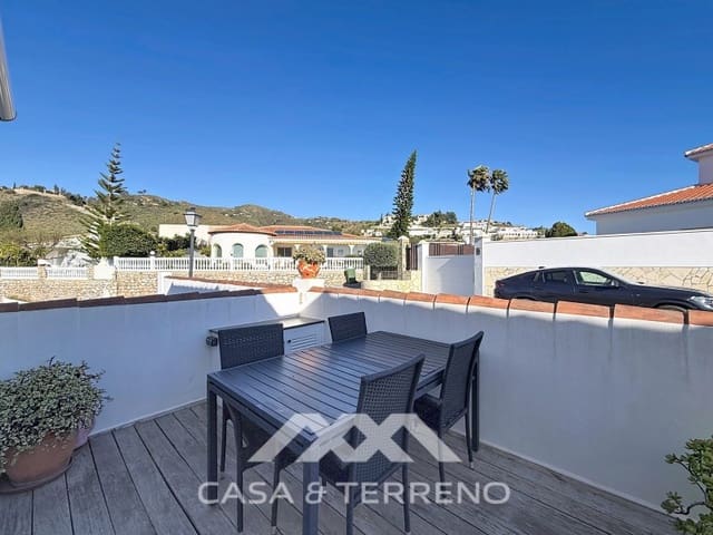 2 quarto Moradia Geminada para venda em Cotobro, Almuñécar com piscina garagem - 465 000 € (Ref: 9644704)