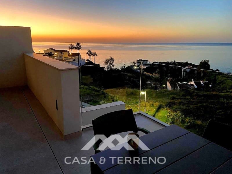 3 bedroom Townhouse for sale in Torrox with garage - € 629,000 (Ref: 9644705)