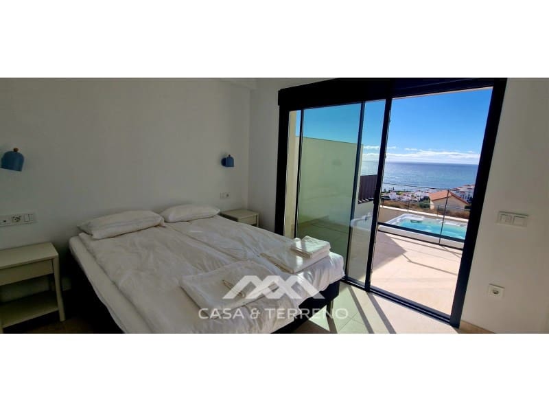 3 bedroom Townhouse for sale in Torrox with garage - € 629,000 (Ref: 9644705)