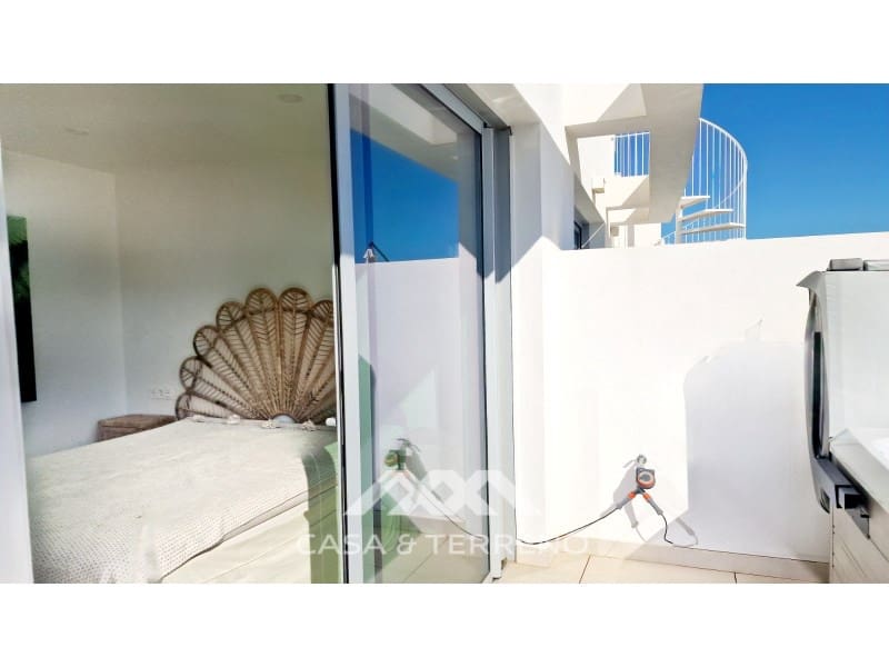 Ático de 2 habitaciones en Mijas en venta - 795.000 € (Ref: 9651839)