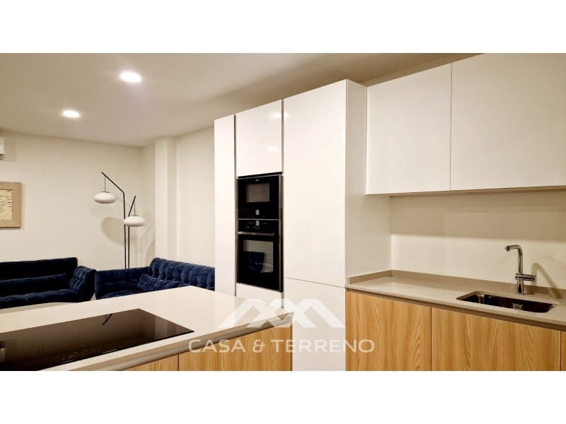 Ático de 2 habitaciones en Mijas en venta - 795.000 € (Ref: 9651839)