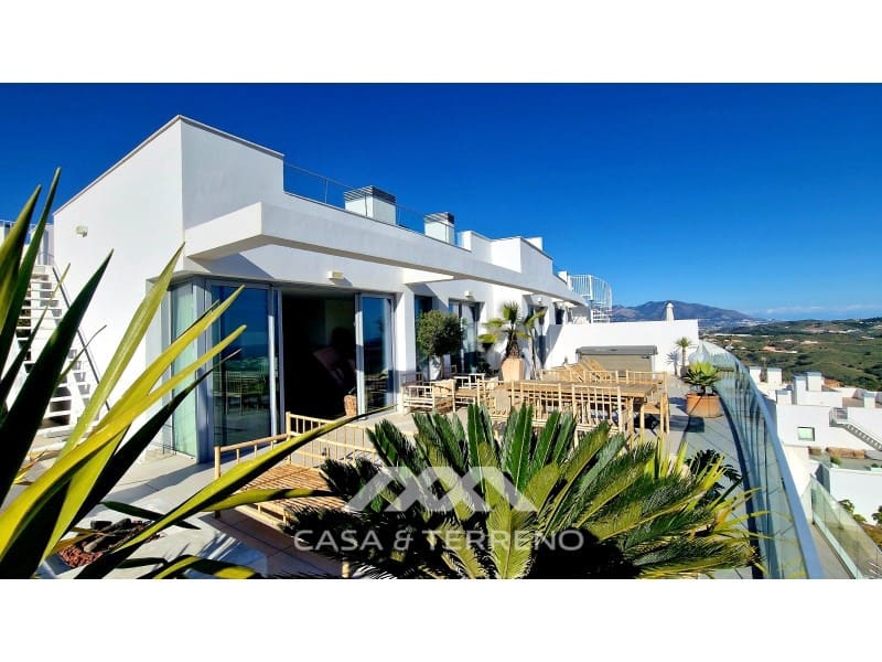 Ático de 2 habitaciones en Mijas en venta - 795.000 € (Ref: 9651839)