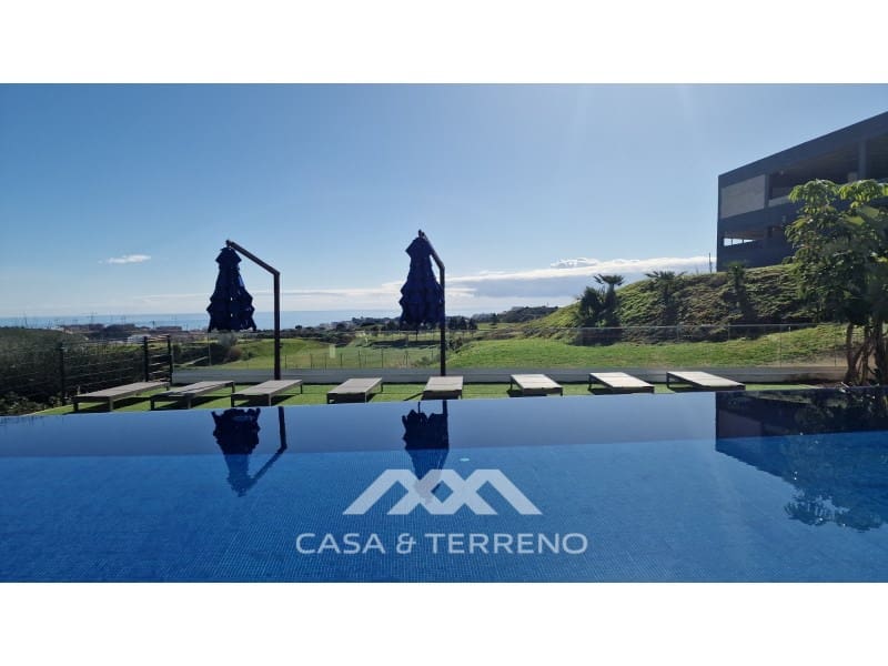 Ático de 2 habitaciones en Mijas en venta - 795.000 € (Ref: 9651839)