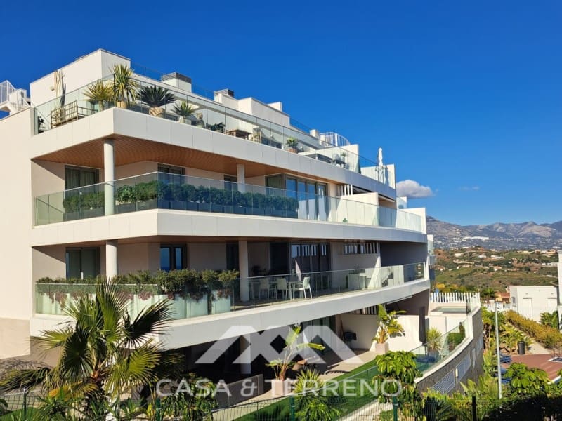 Ático de 2 habitaciones en Mijas en venta - 795.000 € (Ref: 9651839)