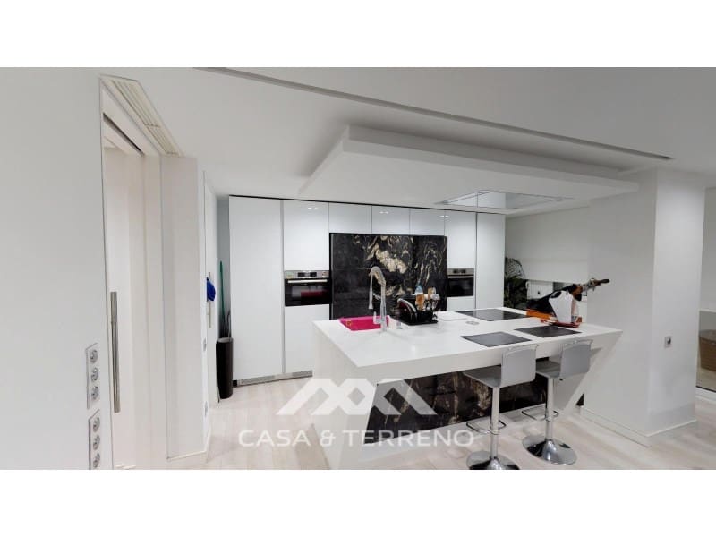 3 Zimmer Apartment zu verkaufen in Torre del Mar - 449.000 € (Ref: 9655981)