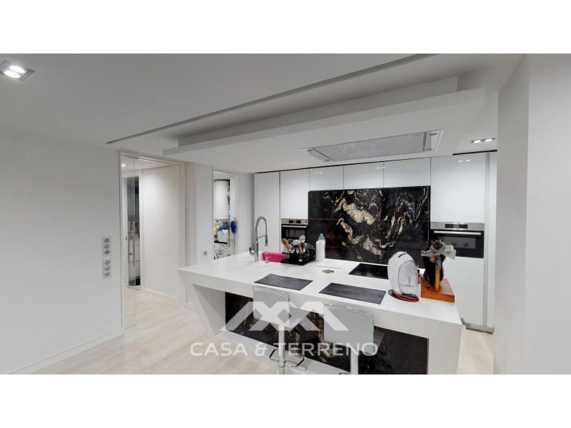 3 Zimmer Apartment zu verkaufen in Torre del Mar - 449.000 € (Ref: 9655981)