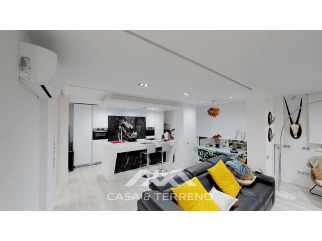 3 Zimmer Apartment zu verkaufen in Torre del Mar, Vélez-Málaga - 449.000 € (Ref: 9655981)