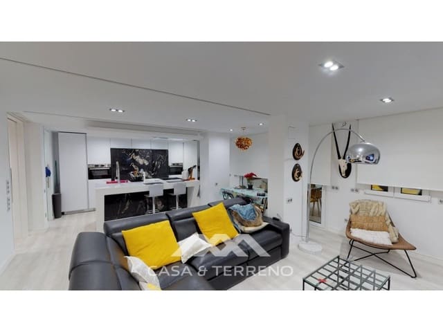 3 Zimmer Apartment zu verkaufen in Torre del Mar, Vélez-Málaga - 449.000 € (Ref: 9655981)