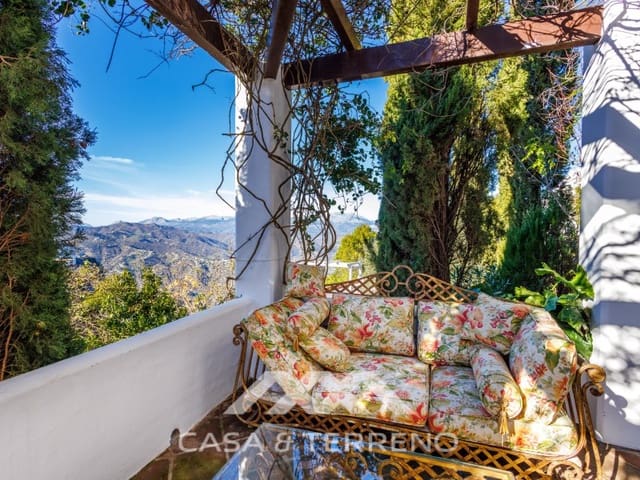 3 bedroom Villa for sale in Comares - € 550,000 (Ref: 9659315)