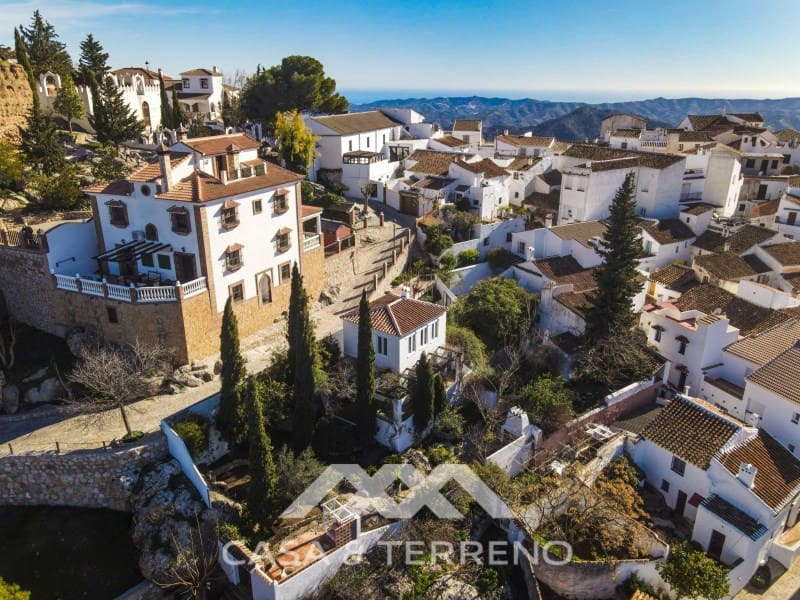 3 bedroom Villa for sale in Comares - € 550,000 (Ref: 9659315)